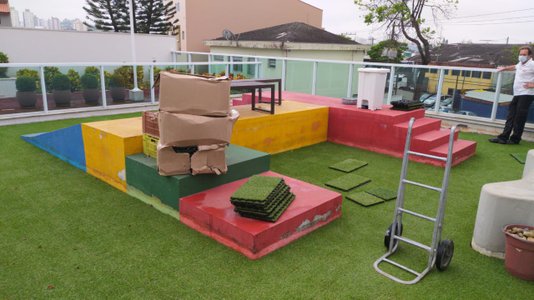 Piso Modular em Grama para Pets - m²