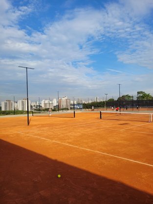 Quadra Completa de Saibro m²